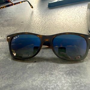 POLARIZED RAY BAN WAYFARER